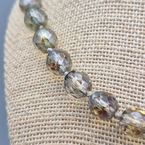 Ciner Vintage Glass Faceted Beads Collar Necklace Gold Tone Hidden Box Clasp 17" - Picture 3 of 6